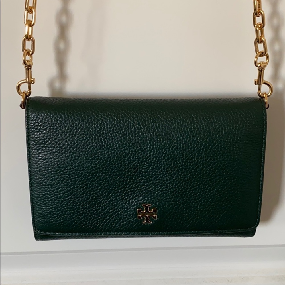 Tory Burch Carter Chain Wallet Crossbody